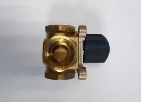 Четырехходовой смесительный клапан  3/4" "TIM" для системы отопления